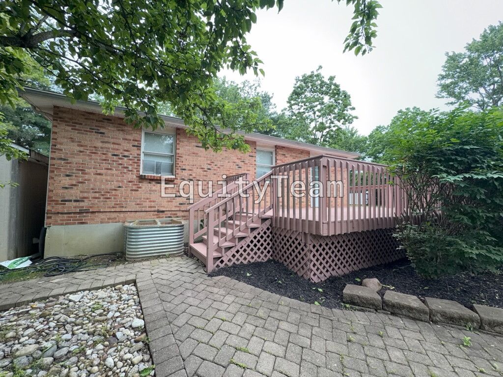 153 Holland Ave Unit A, photo 1 of 13