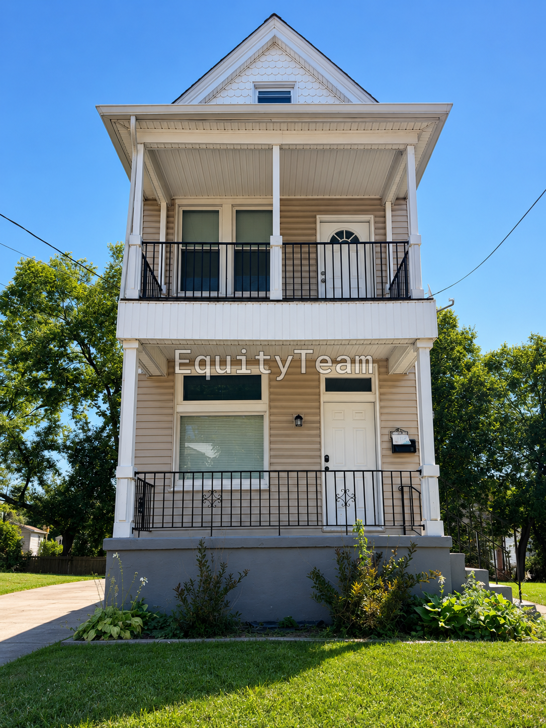 1030 Seton Ave Apt 1, photo 1 of 9