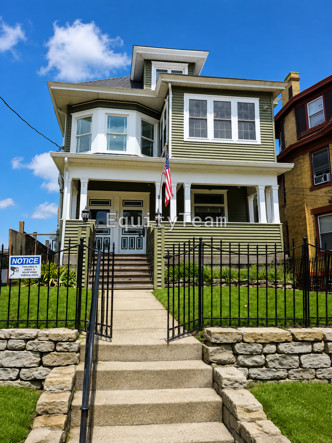 344 Helen St Unit 2, photo 1 of 25