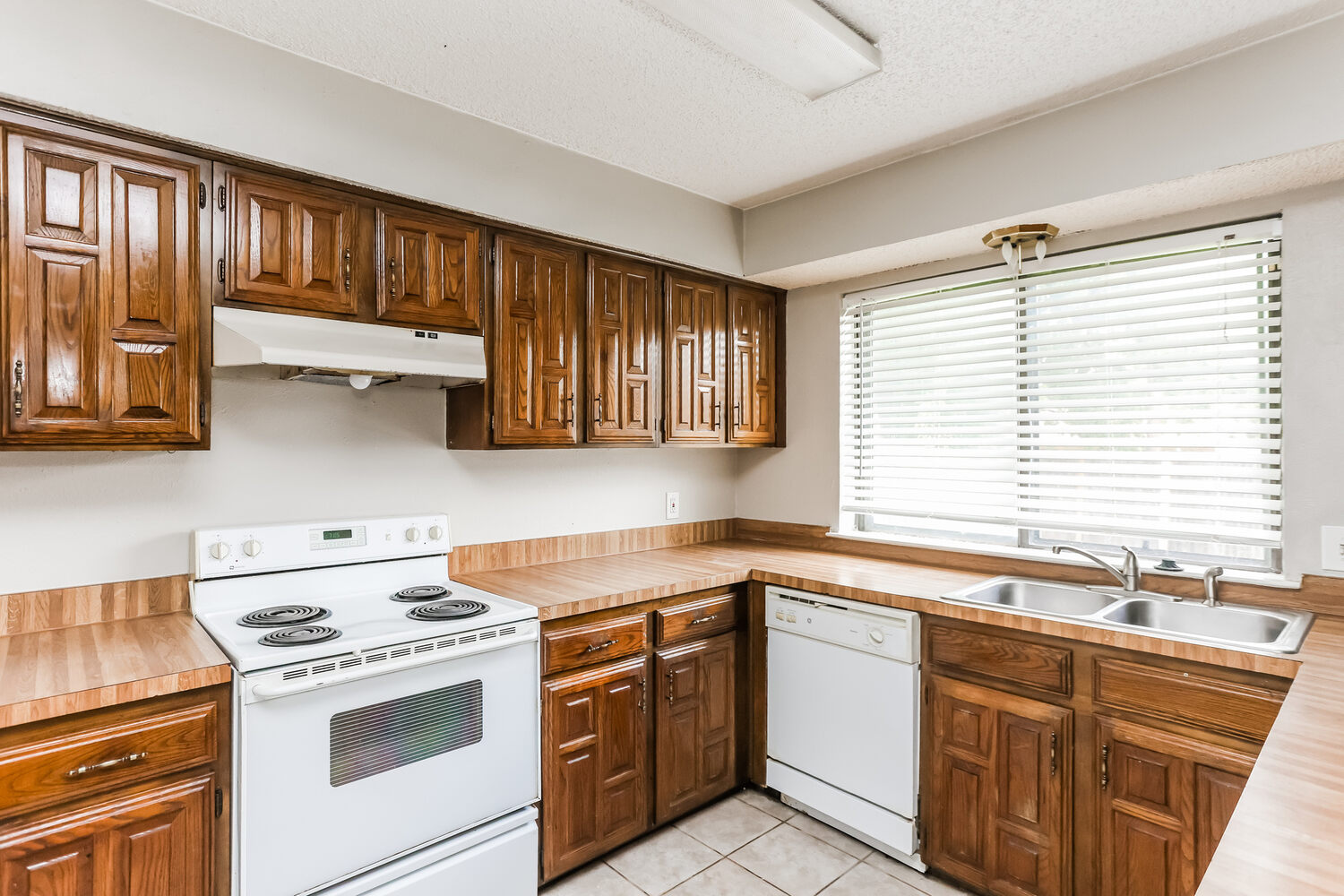 A property photo of 7404 Cheryl Court  Watauga TX 76148