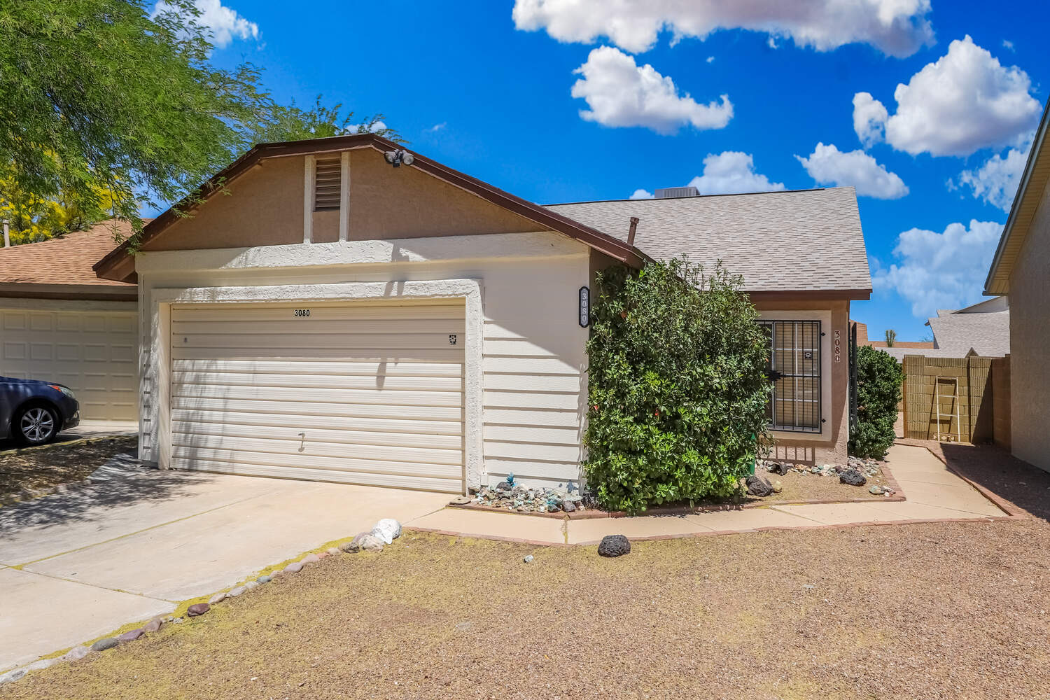 Rental Listing Image - 3080 West Placita De La Roseta