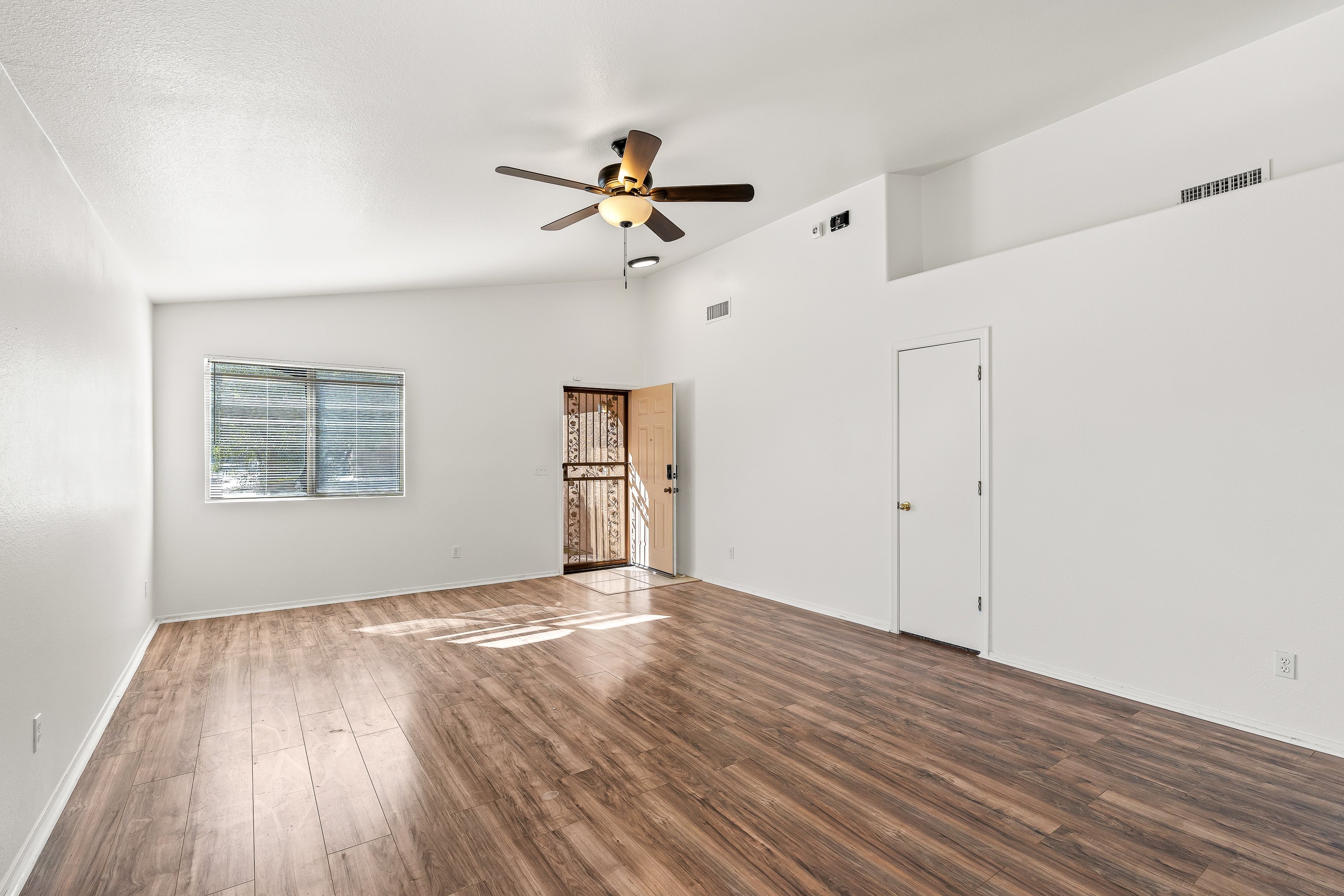 Reszi rental home images