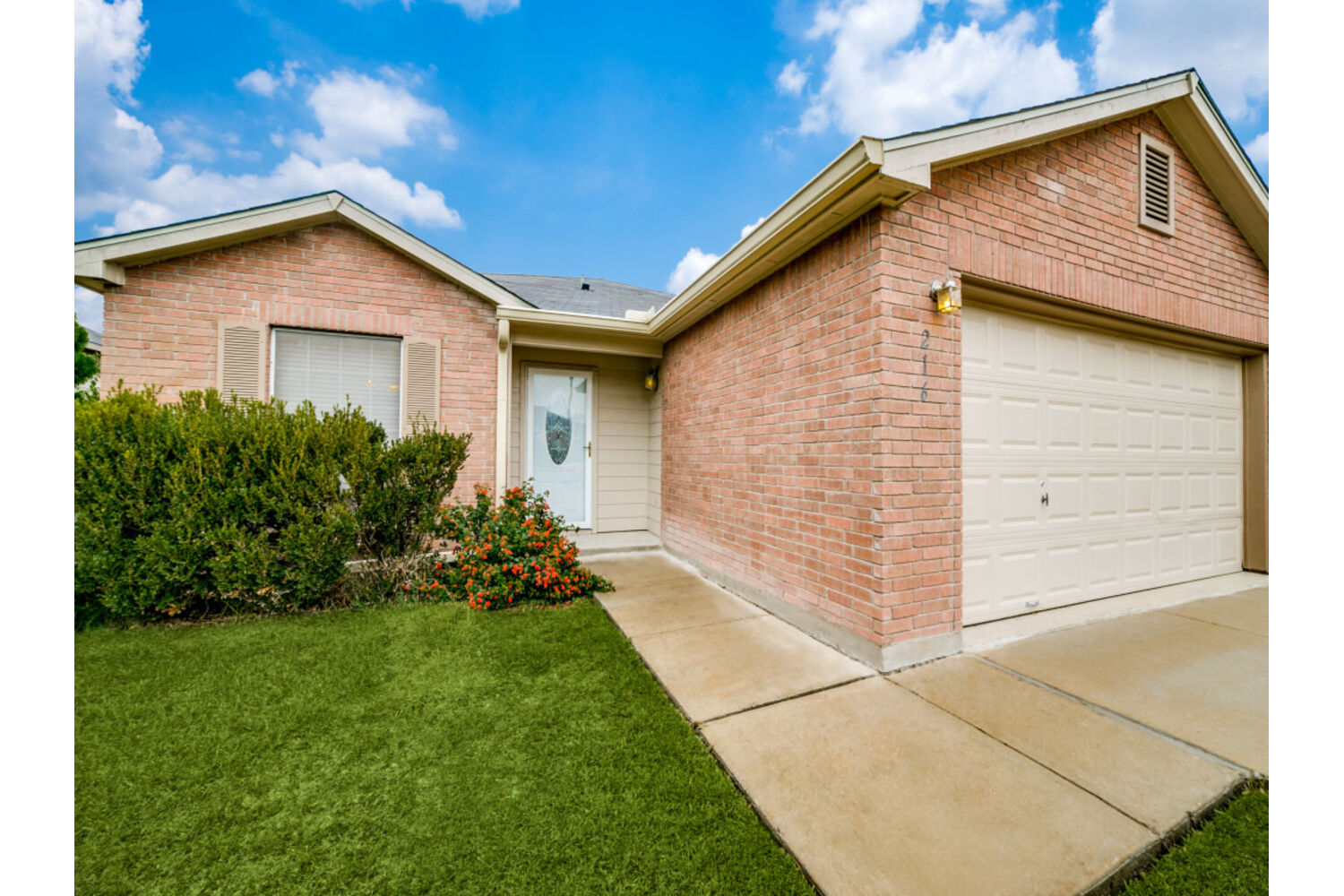 A property photo of 216 Weeping Willow  Cibolo TX 78108