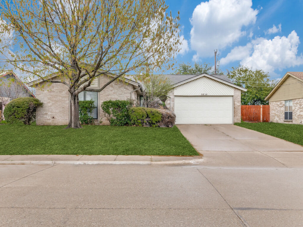 Rental Listing Image - 3914 Willowood Lane