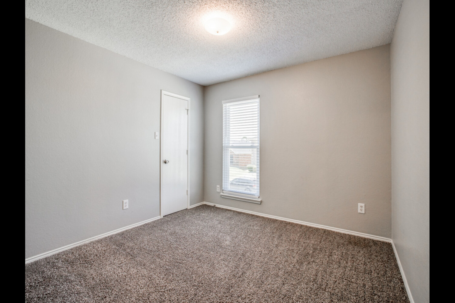 A property photo of 624 Canyon Place  DeSoto TX 75115