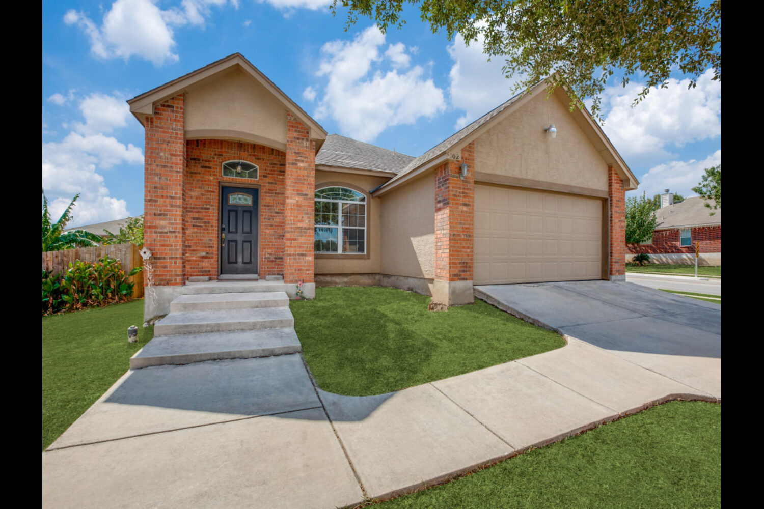 Rental Listing Image - 6102 Still Meadow