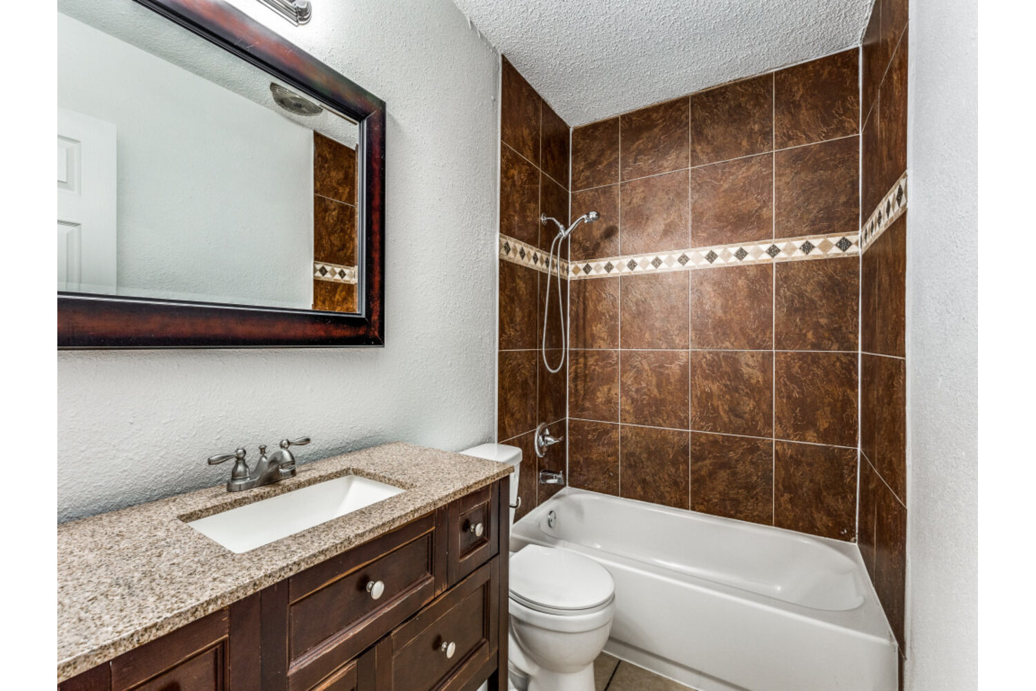 A property photo of 600 Northwest Ann Lois Lane  Burleson TX 76028