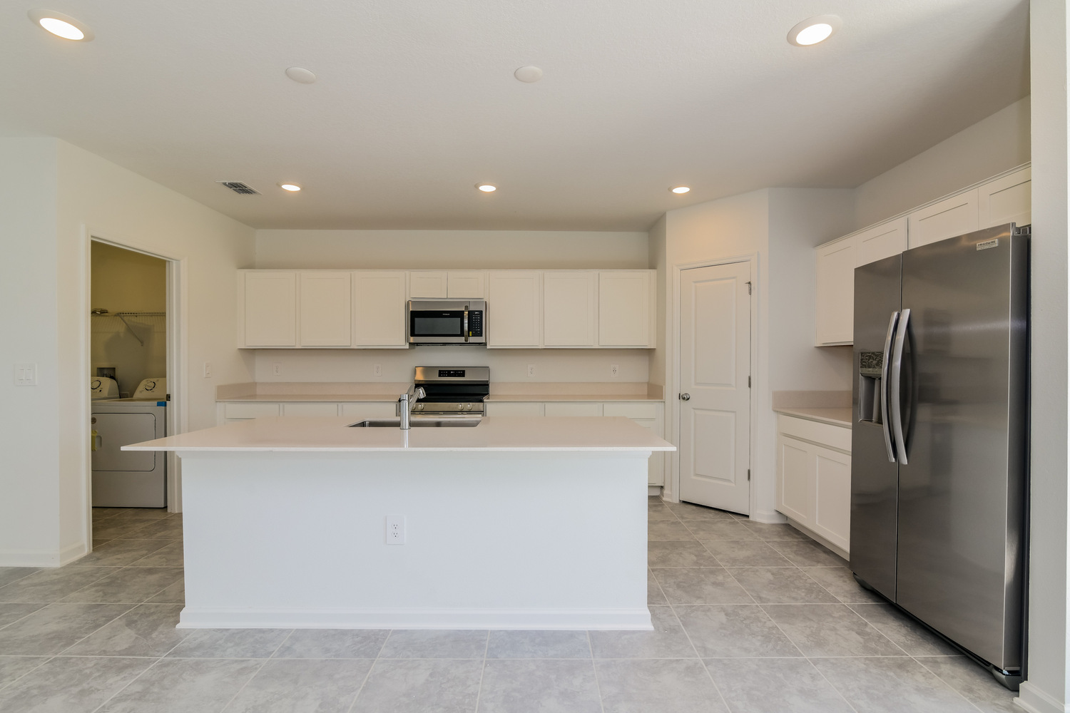 A property photo of 956 Harold Pass  Winter Haven FL 33884