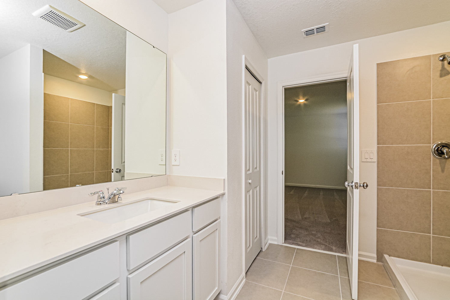 A property photo of 2207 Chris Drive  Winter Haven FL 33884