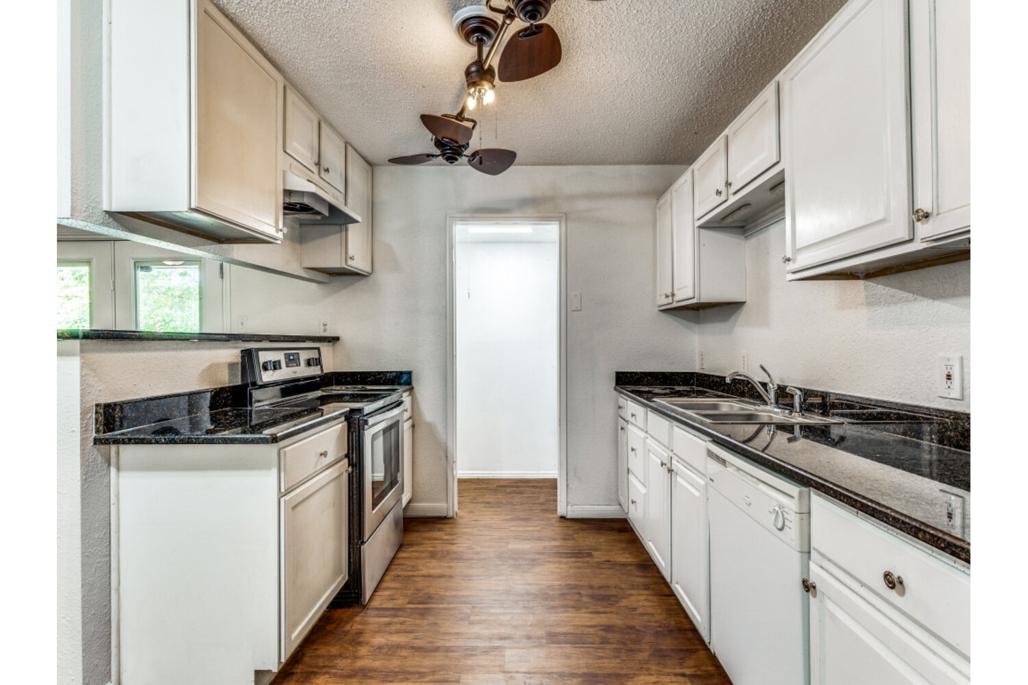A property photo of 600 Northwest Ann Lois Lane  Burleson TX 76028