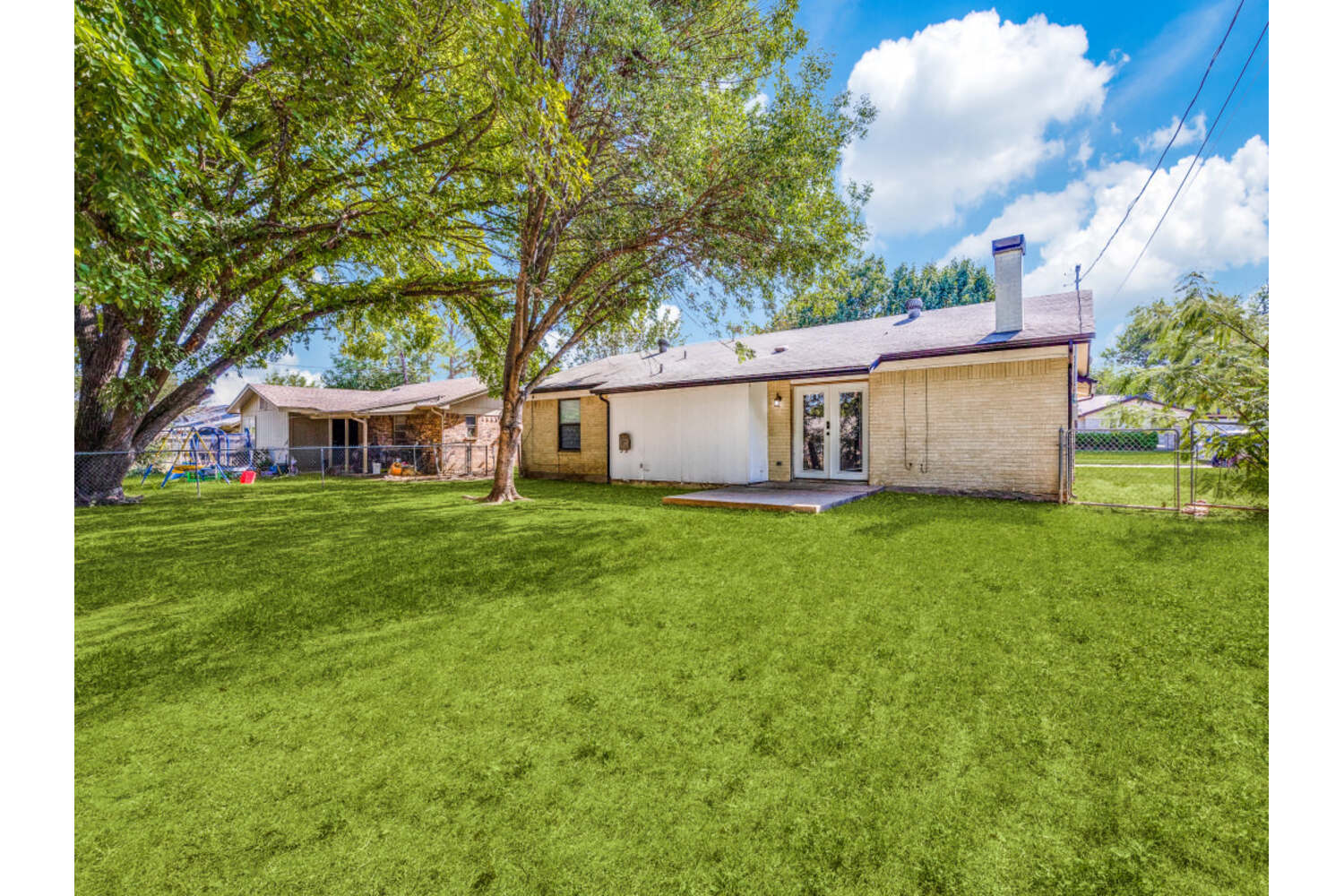 A property photo of 600 Northwest Ann Lois Lane  Burleson TX 76028