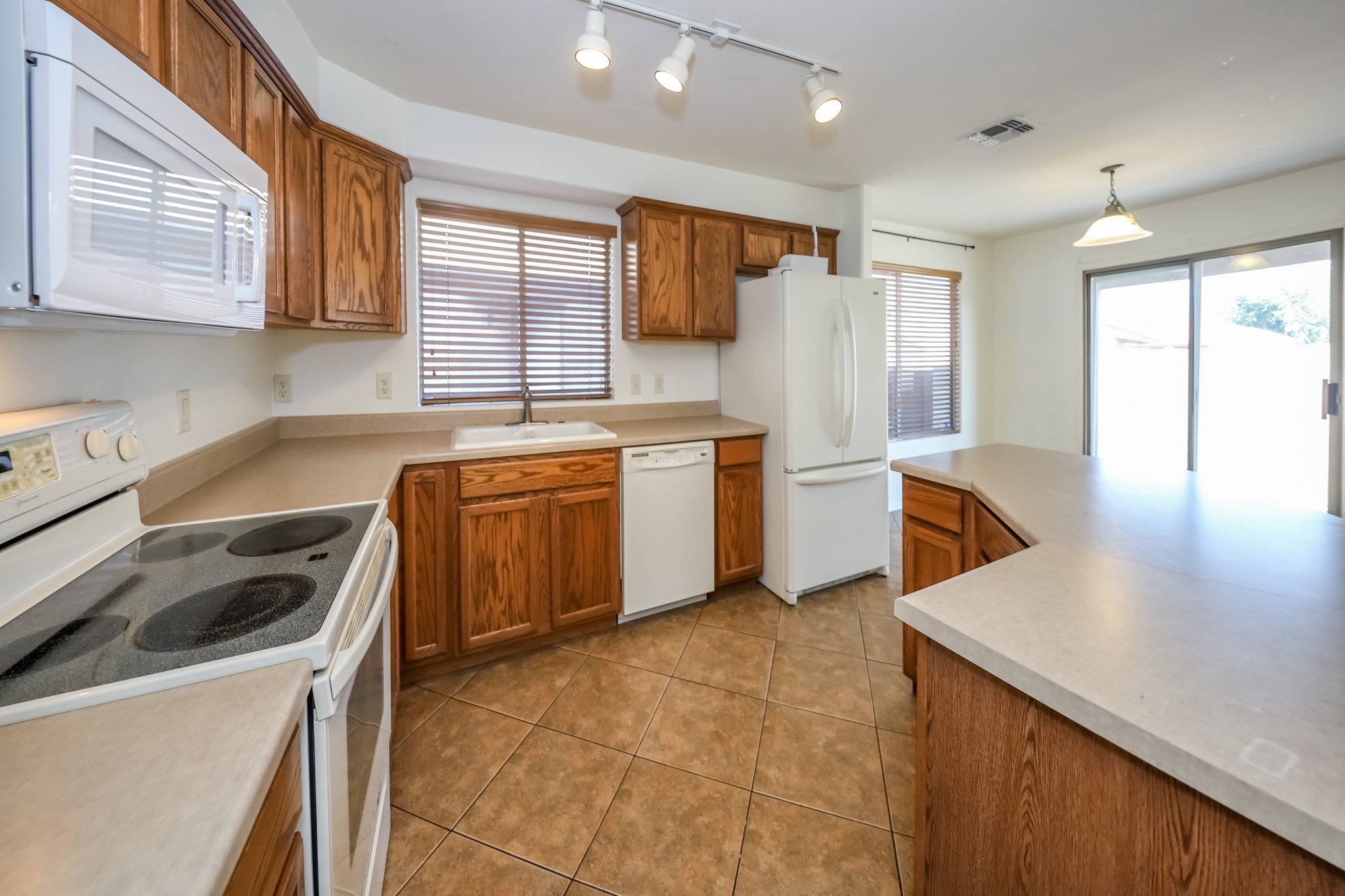 Reszi rental home images