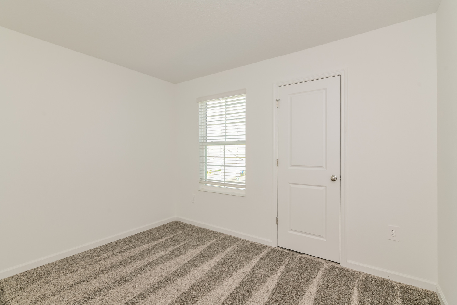 A property photo of 956 Harold Pass  Winter Haven FL 33884