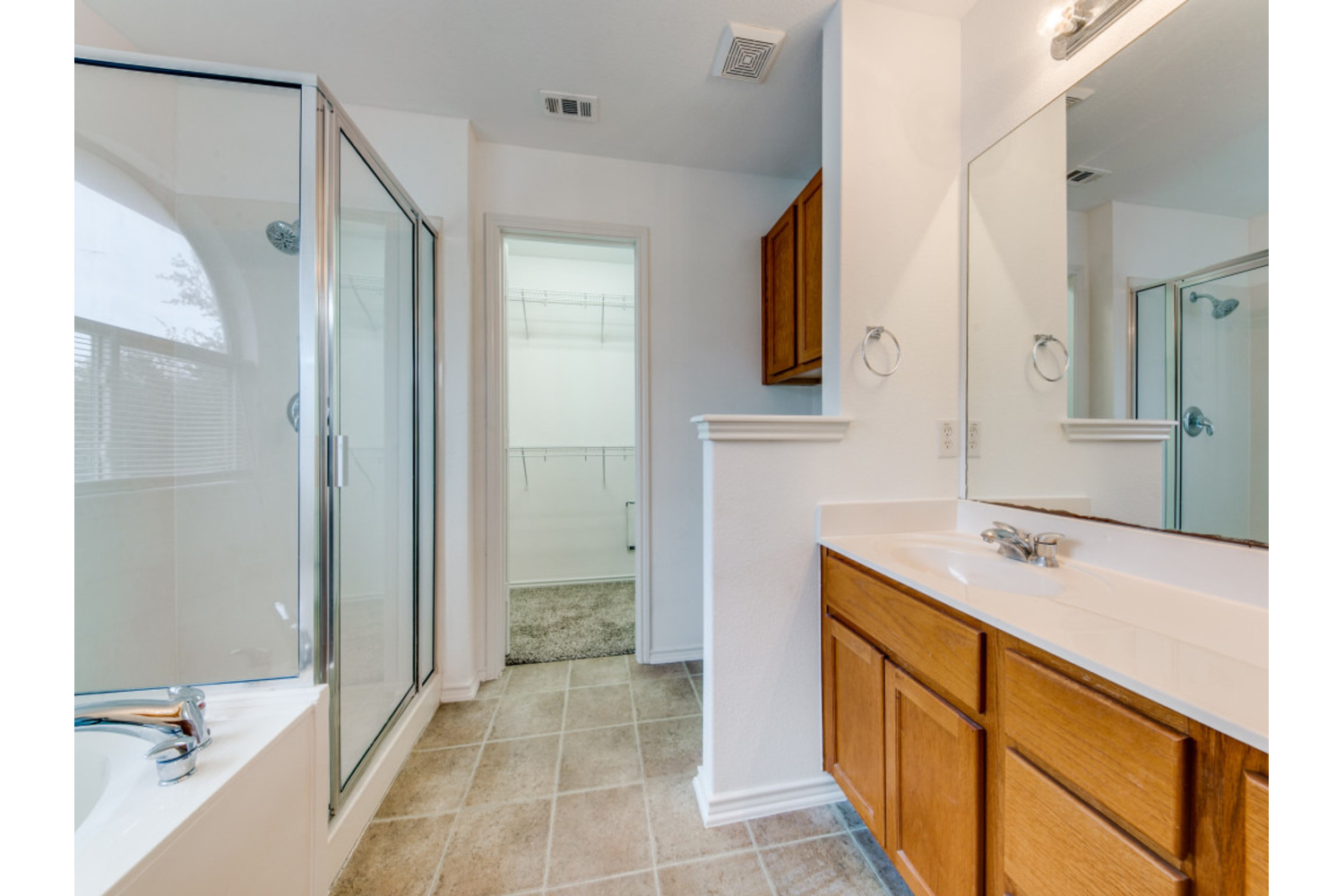 A property photo of 331 Lucille  Converse TX 78109