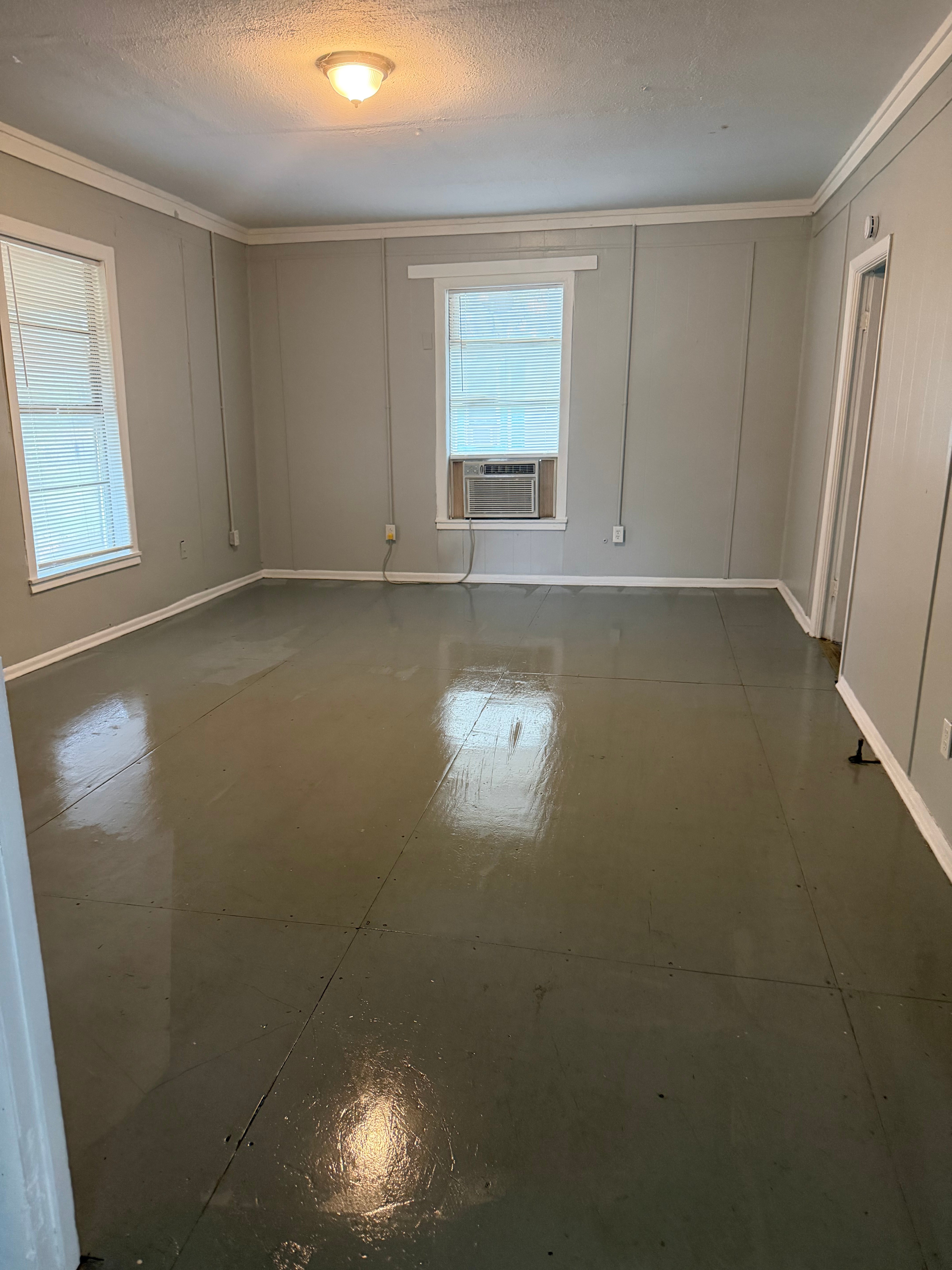 411 N Waco St, Groesbeck, TX 76642, USA rental property photo 4