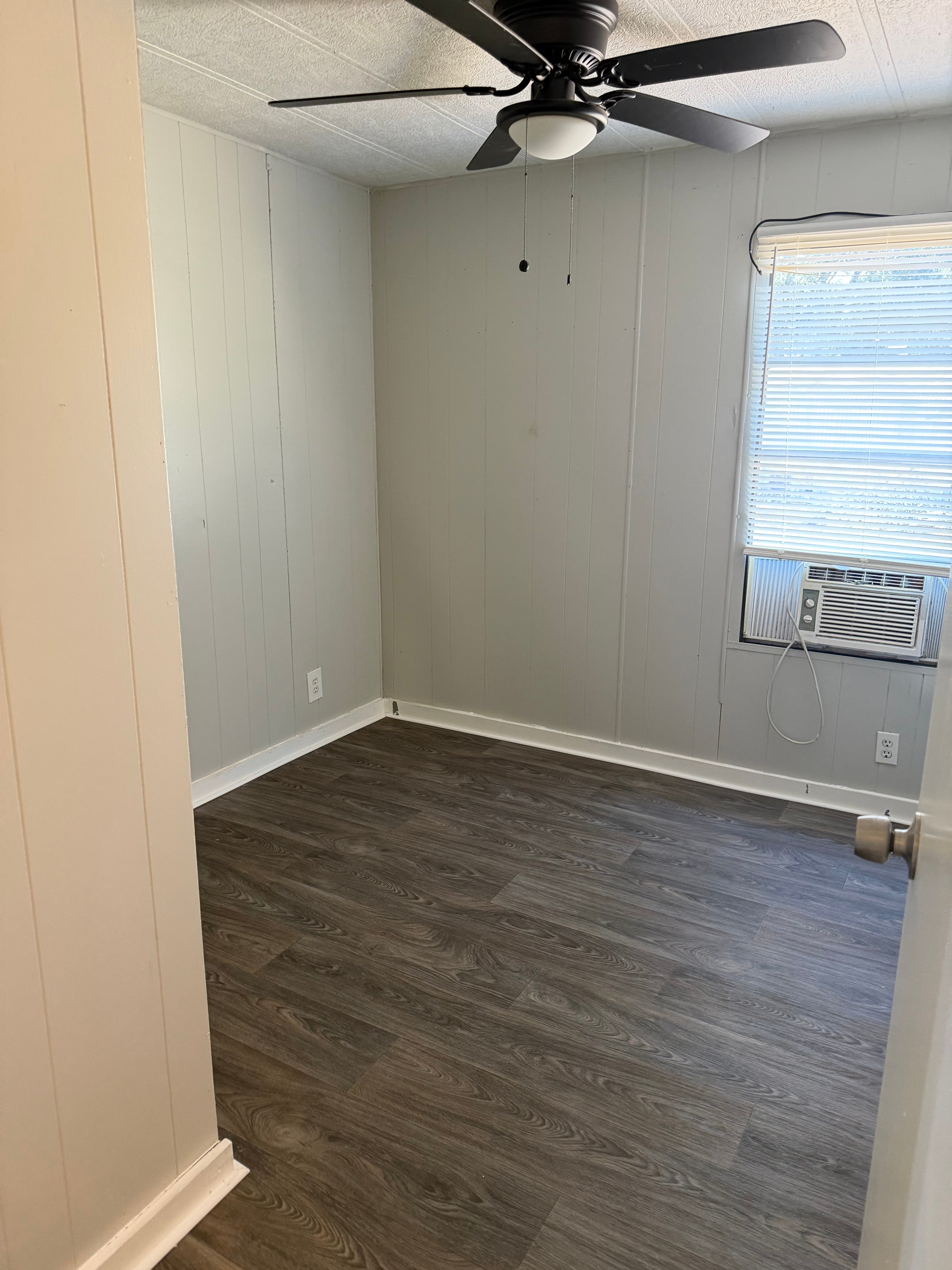 901 Parker St, Groesbeck, TX 76642, USA rental property photo 5