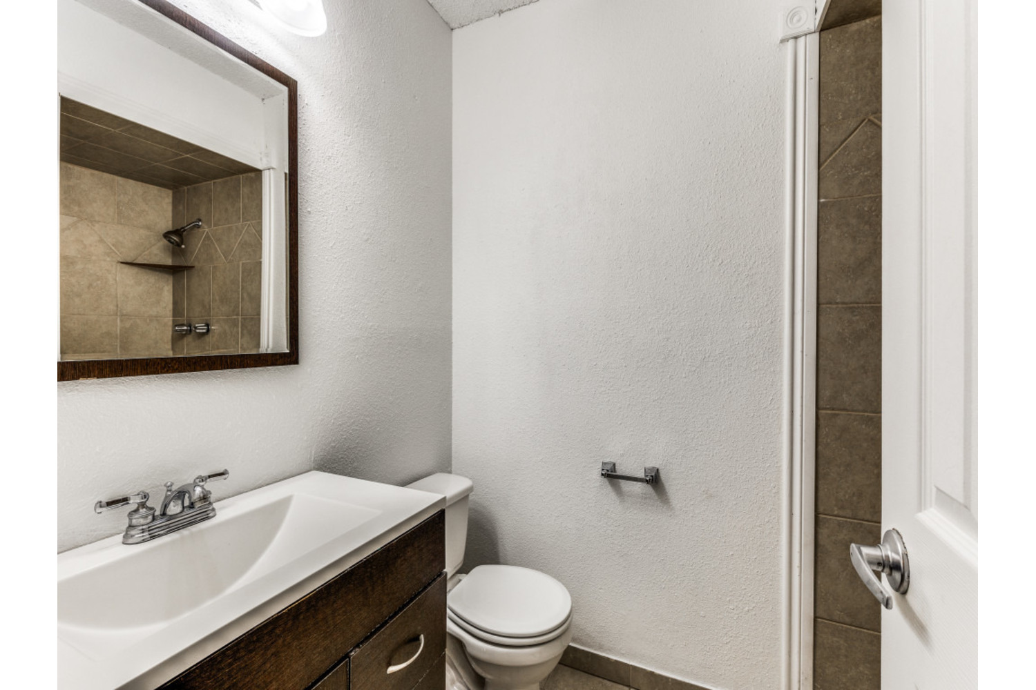 A property photo of 600 Northwest Ann Lois Lane  Burleson TX 76028