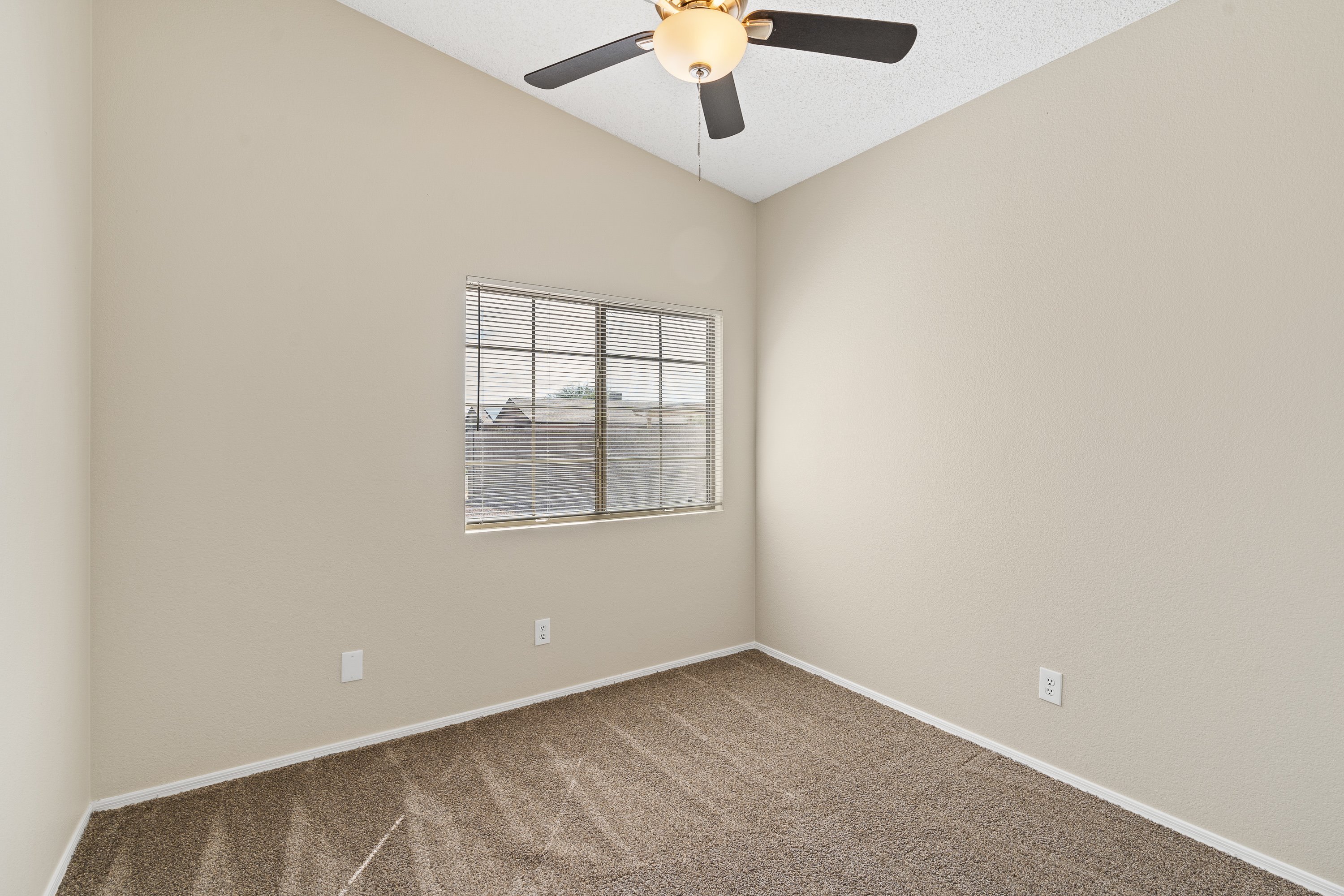 Reszi rental home images