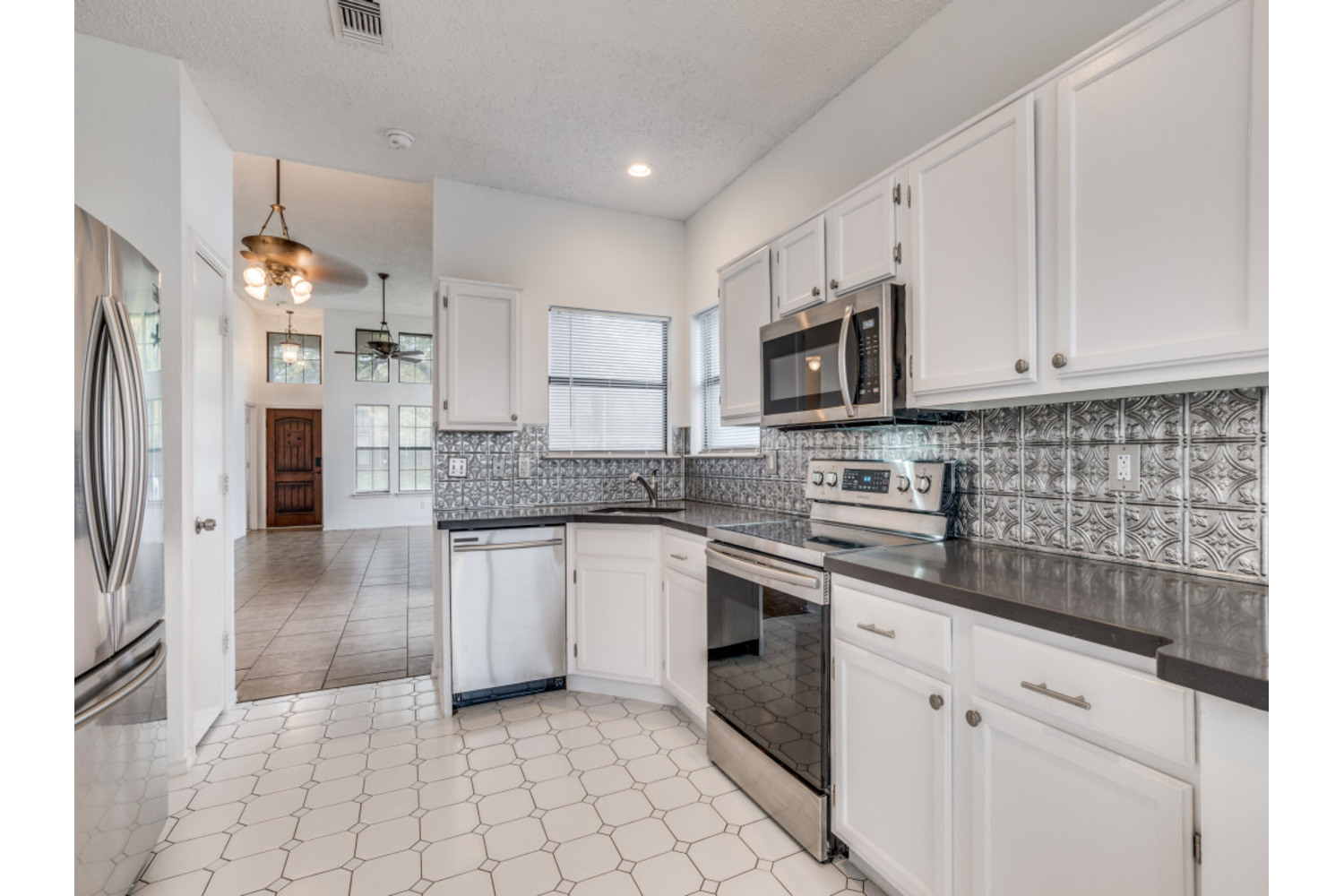 Reszi rental home images