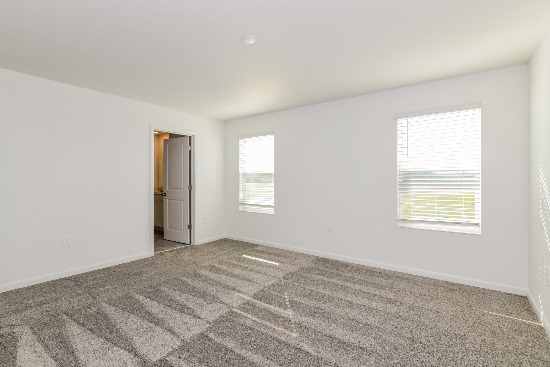 A property photo of 956 Harold Pass  Winter Haven FL 33884