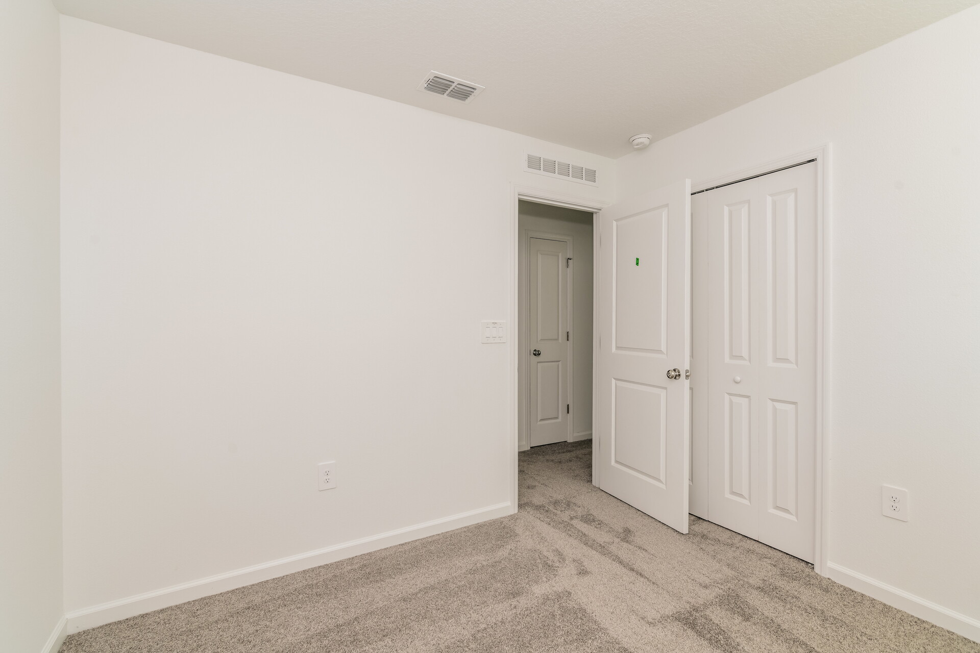 A property photo of 956 Harold Pass  Winter Haven FL 33884