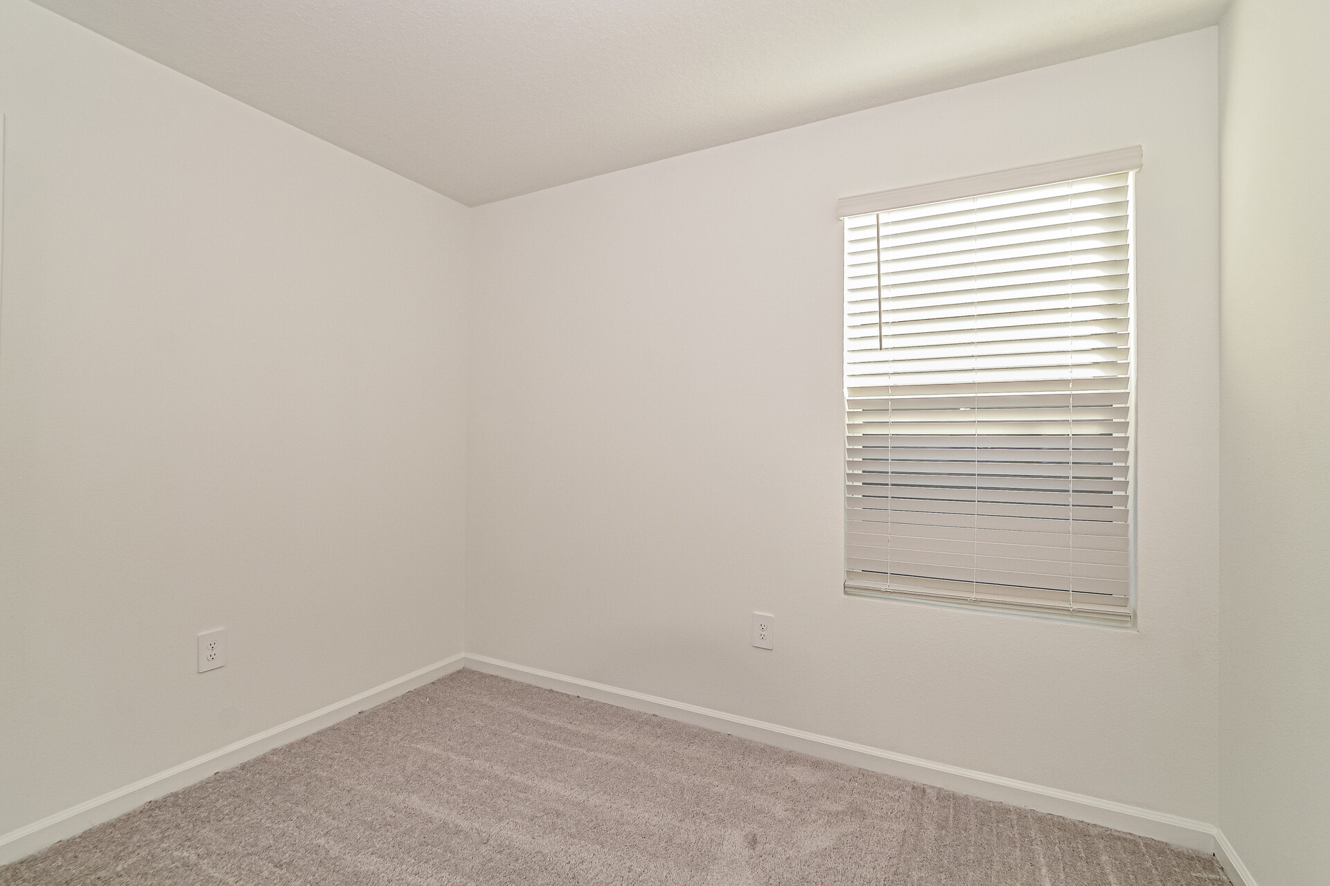 A property photo of 2207 Chris Drive  Winter Haven FL 33884