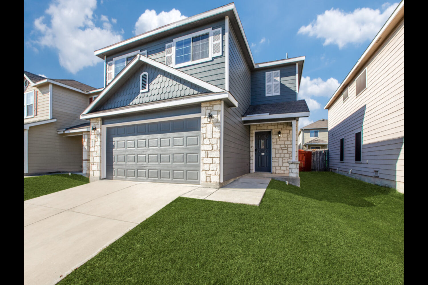 Rental Listing Image - 307 Quince Flower