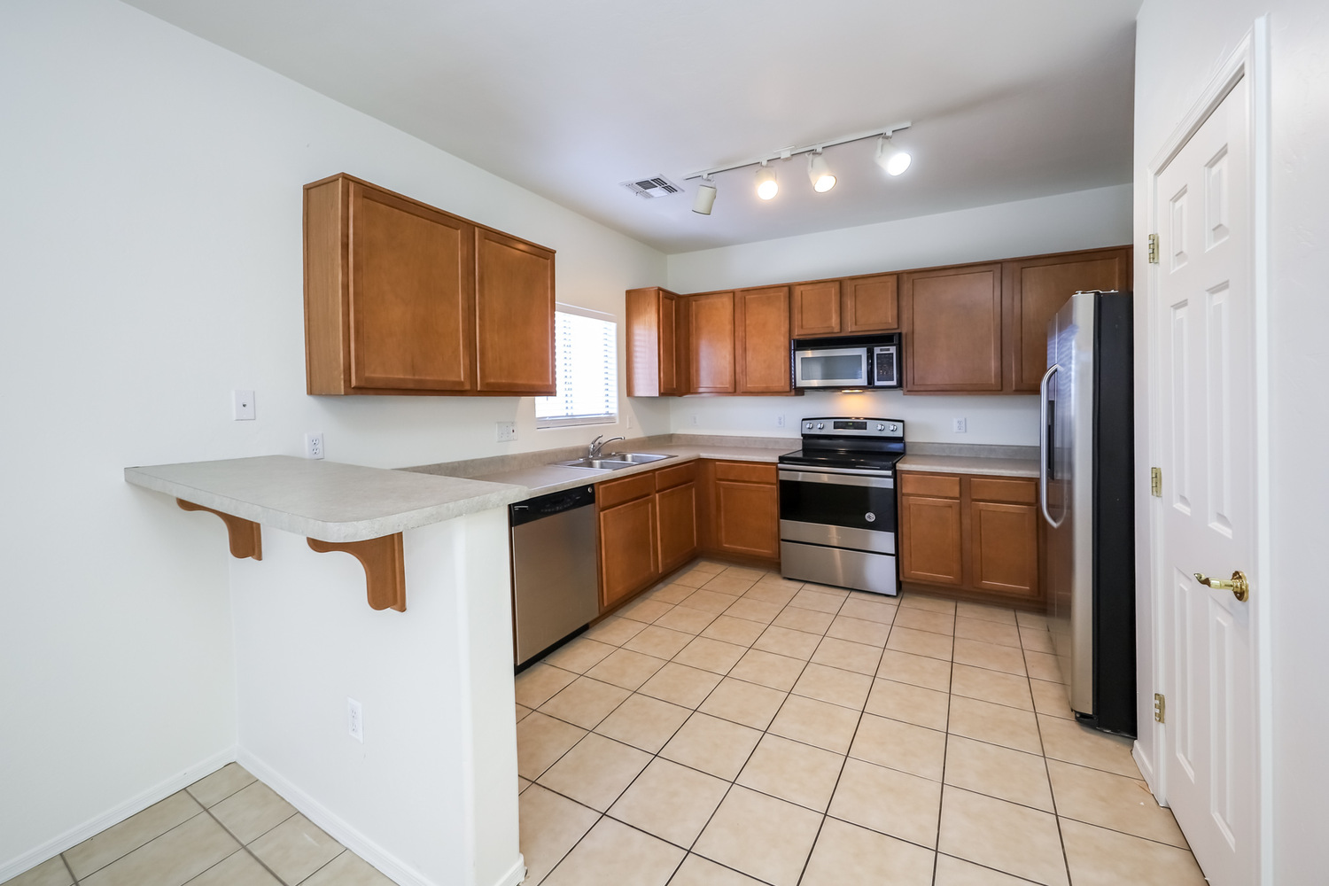 Reszi rental home images