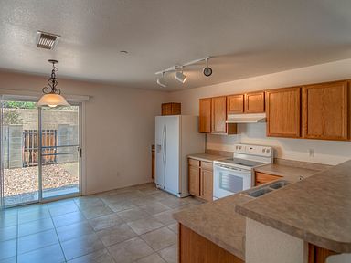 Reszi rental home images