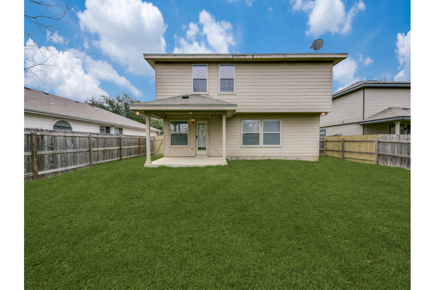 A property photo of 331 Lucille  Converse TX 78109