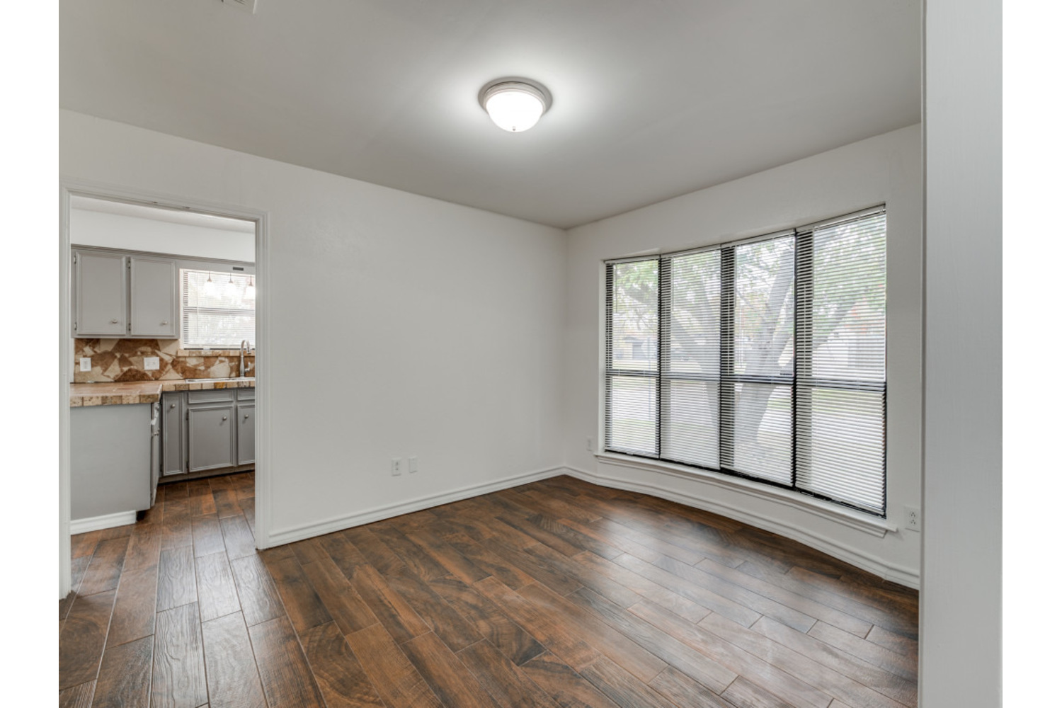 A property photo of 6900 Wicks Trail  Fort Worth TX 76133
