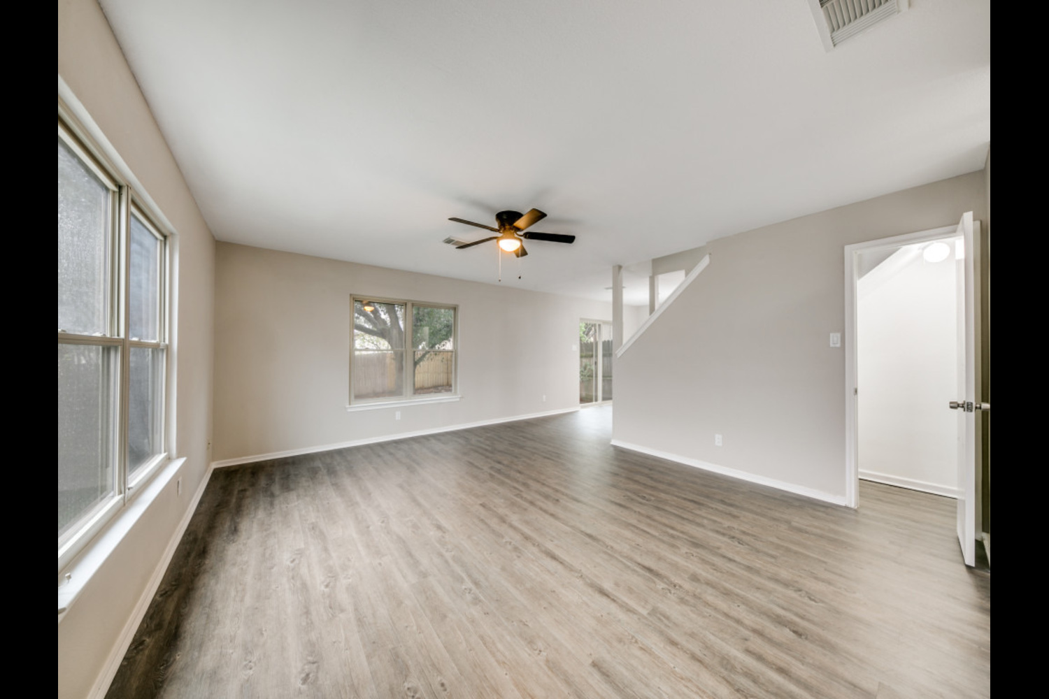 A property photo of 6722 Badger Pass Drive  San Antonio TX 78239