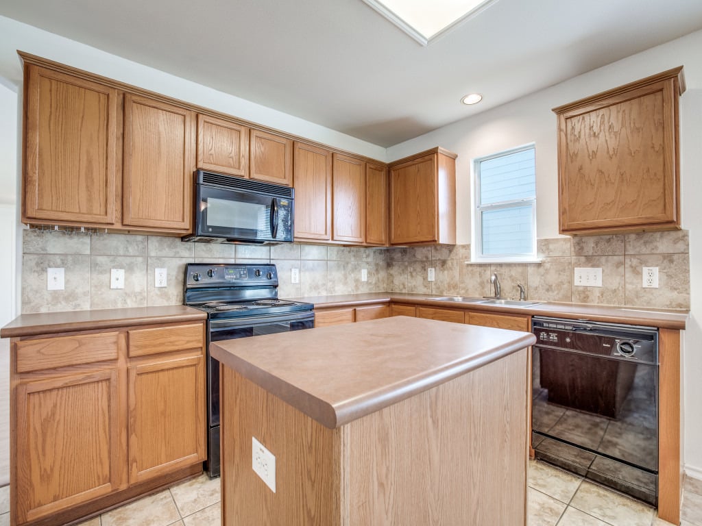 Reszi rental home images