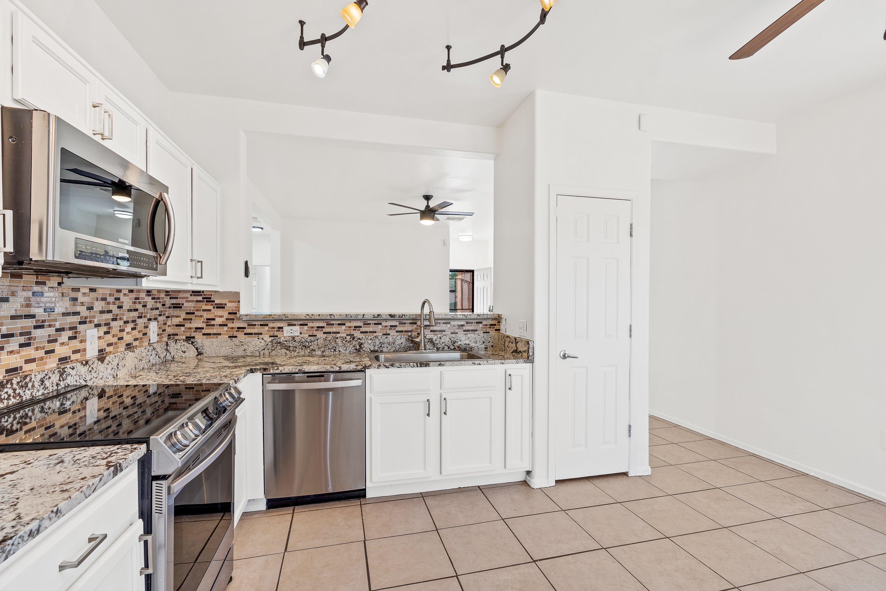 Reszi rental home images