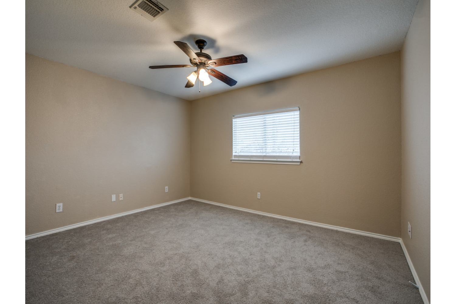 Reszi rental home images