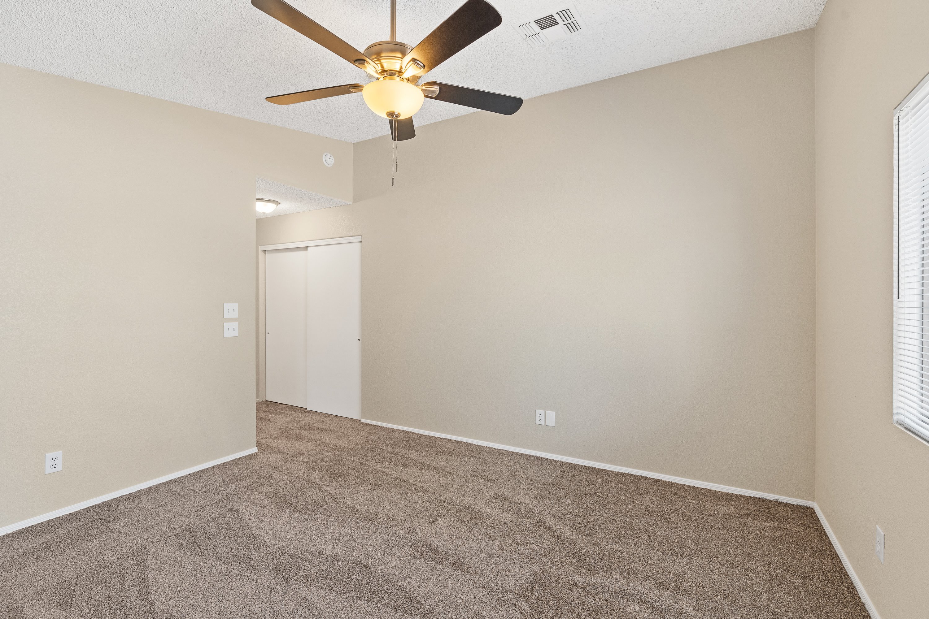 Reszi rental home images