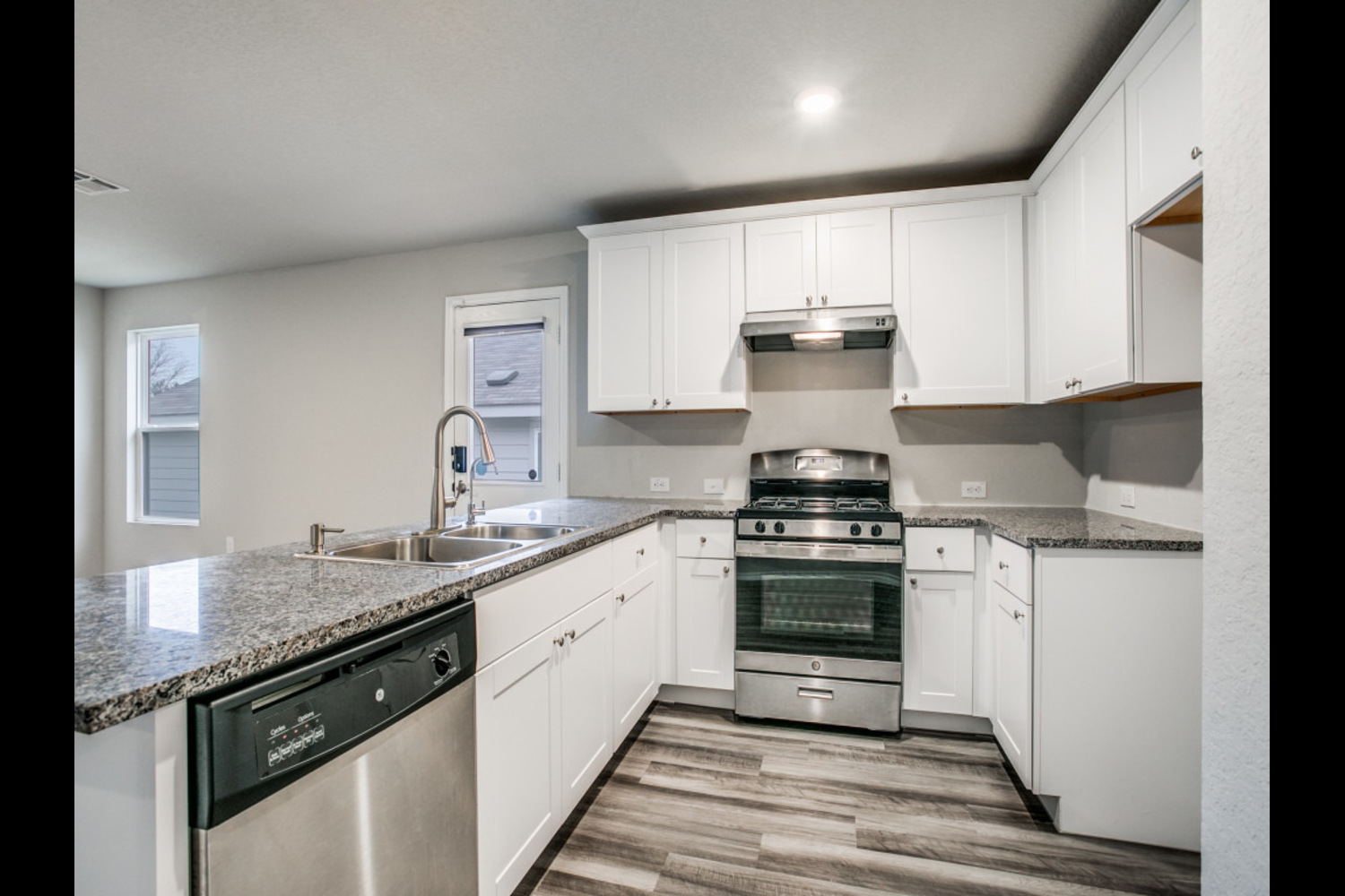 Reszi rental home images