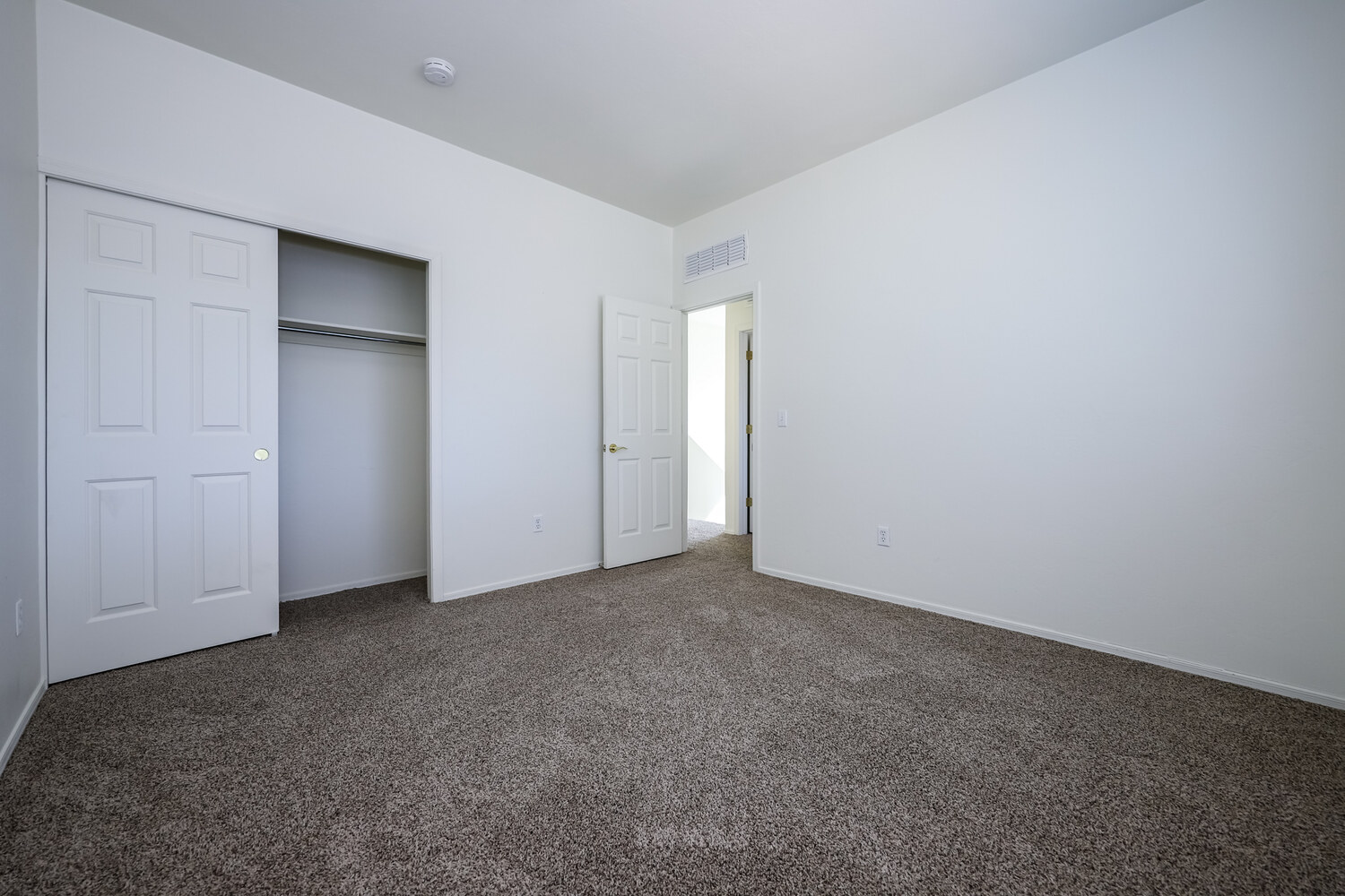 Reszi rental home images