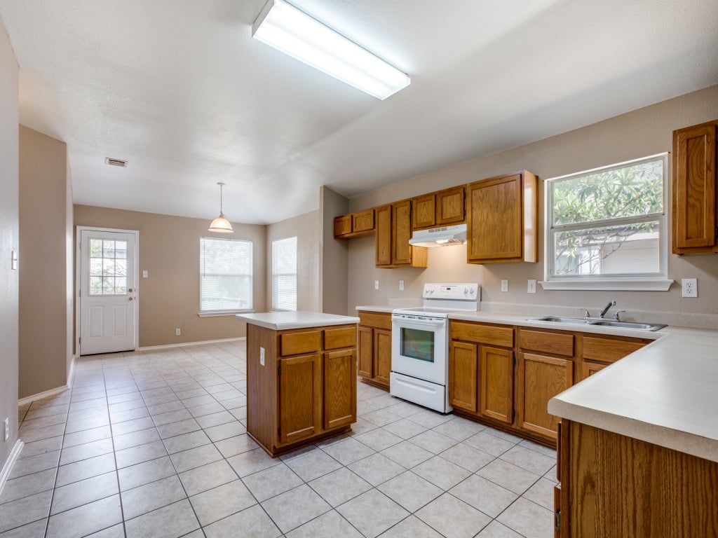 Reszi rental home images