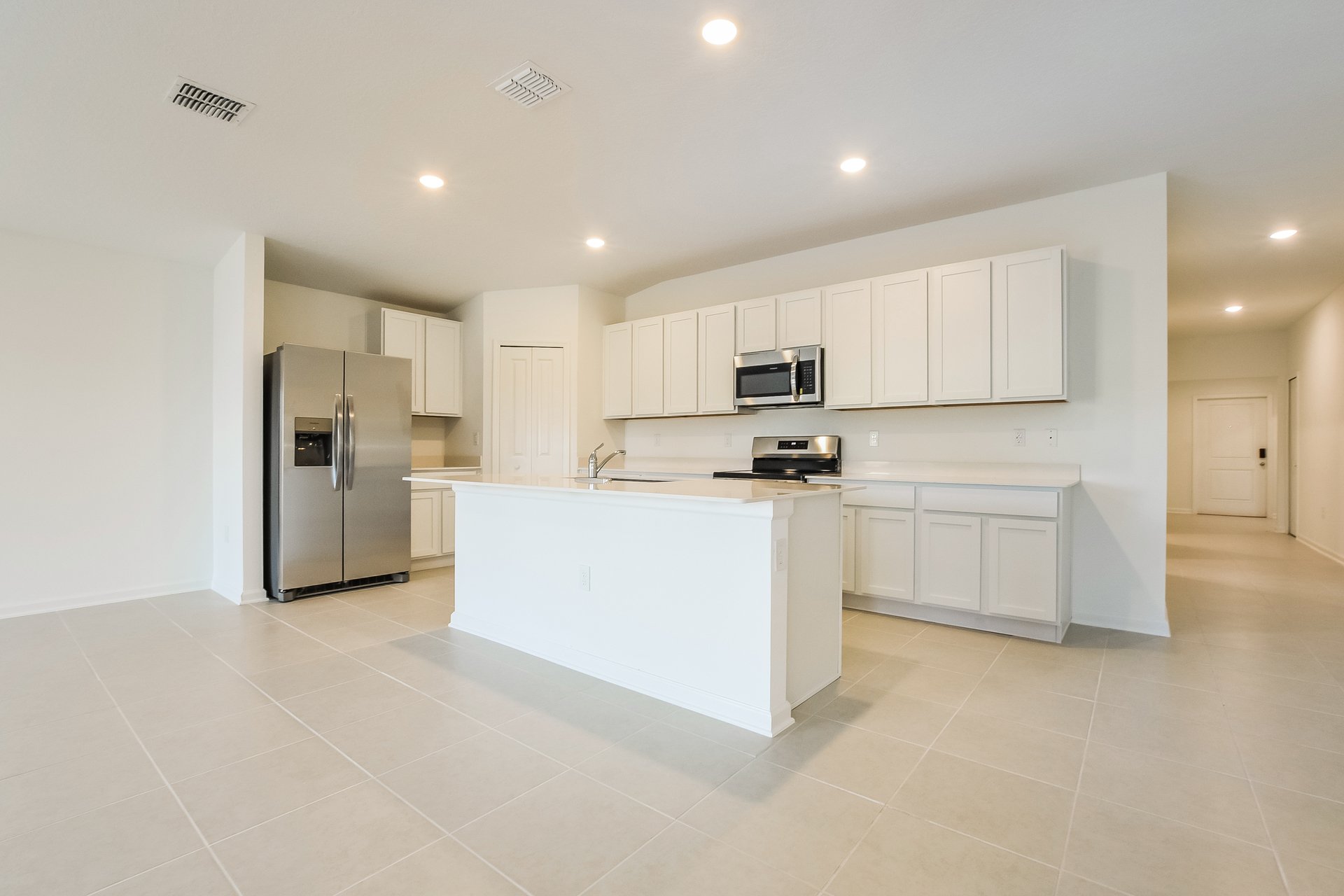 A property photo of 1338 Inkberry Cir  Deland FL 32720-6620