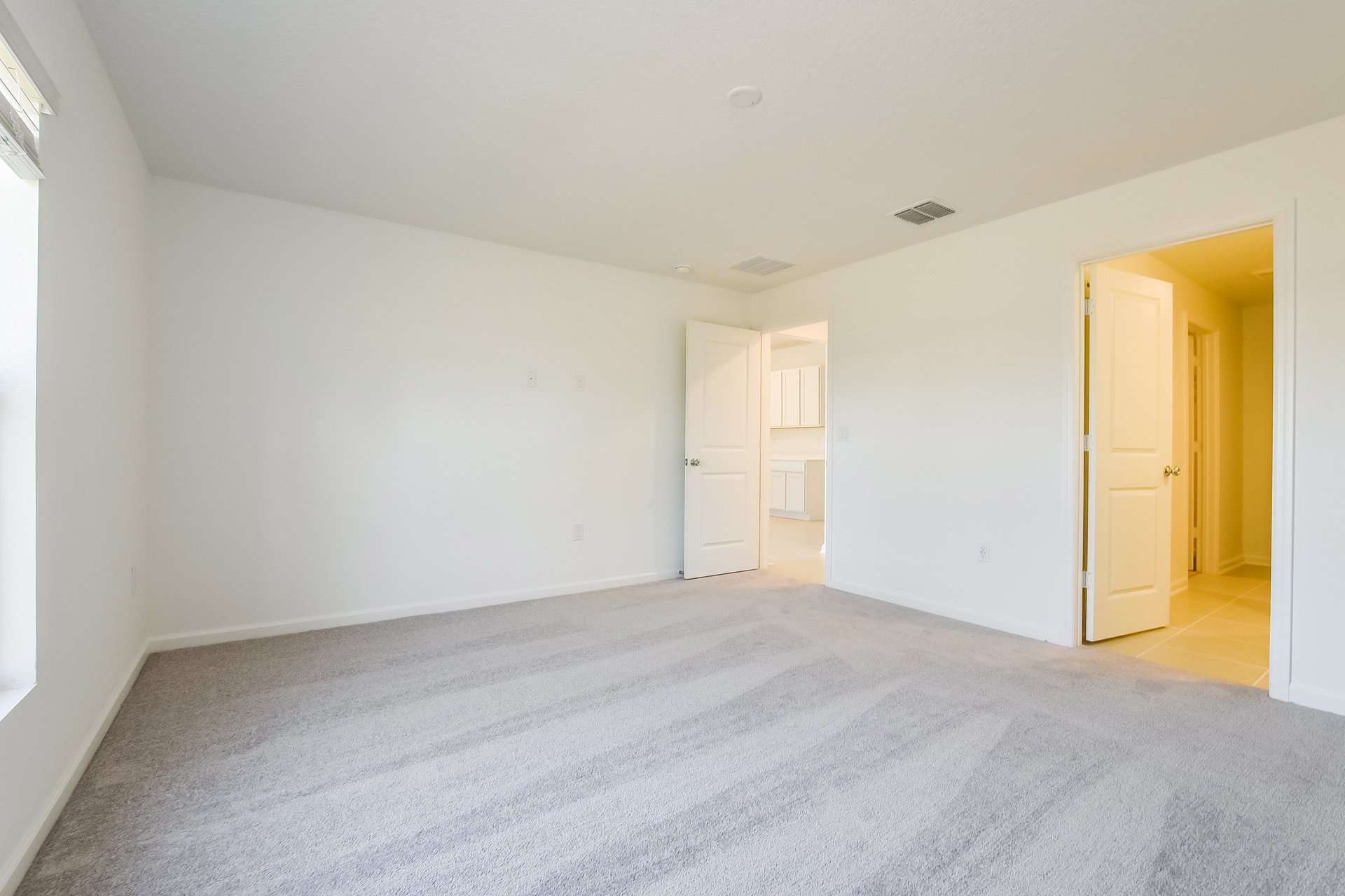 A property photo of 1338 Inkberry Cir  Deland FL 32720-6620