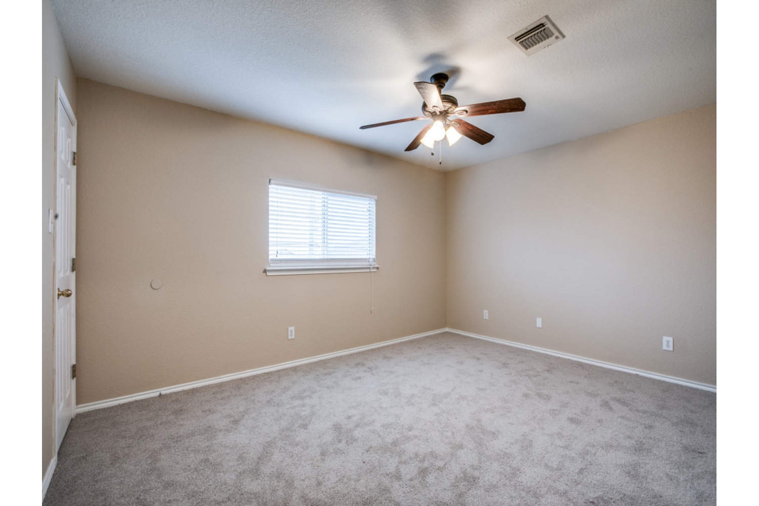 Reszi rental home images