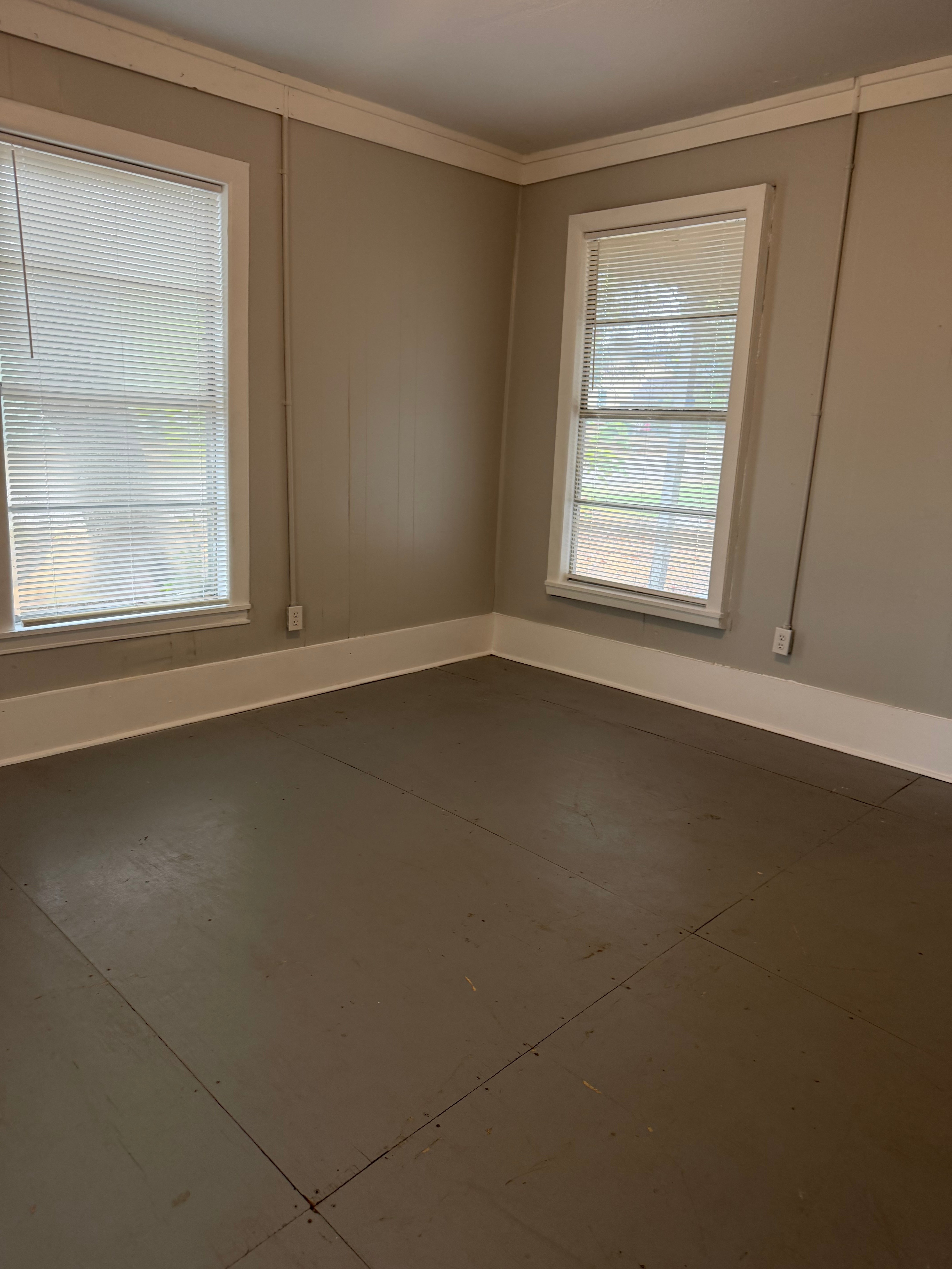 411 N Waco St, Groesbeck, TX 76642, USA rental property photo 3