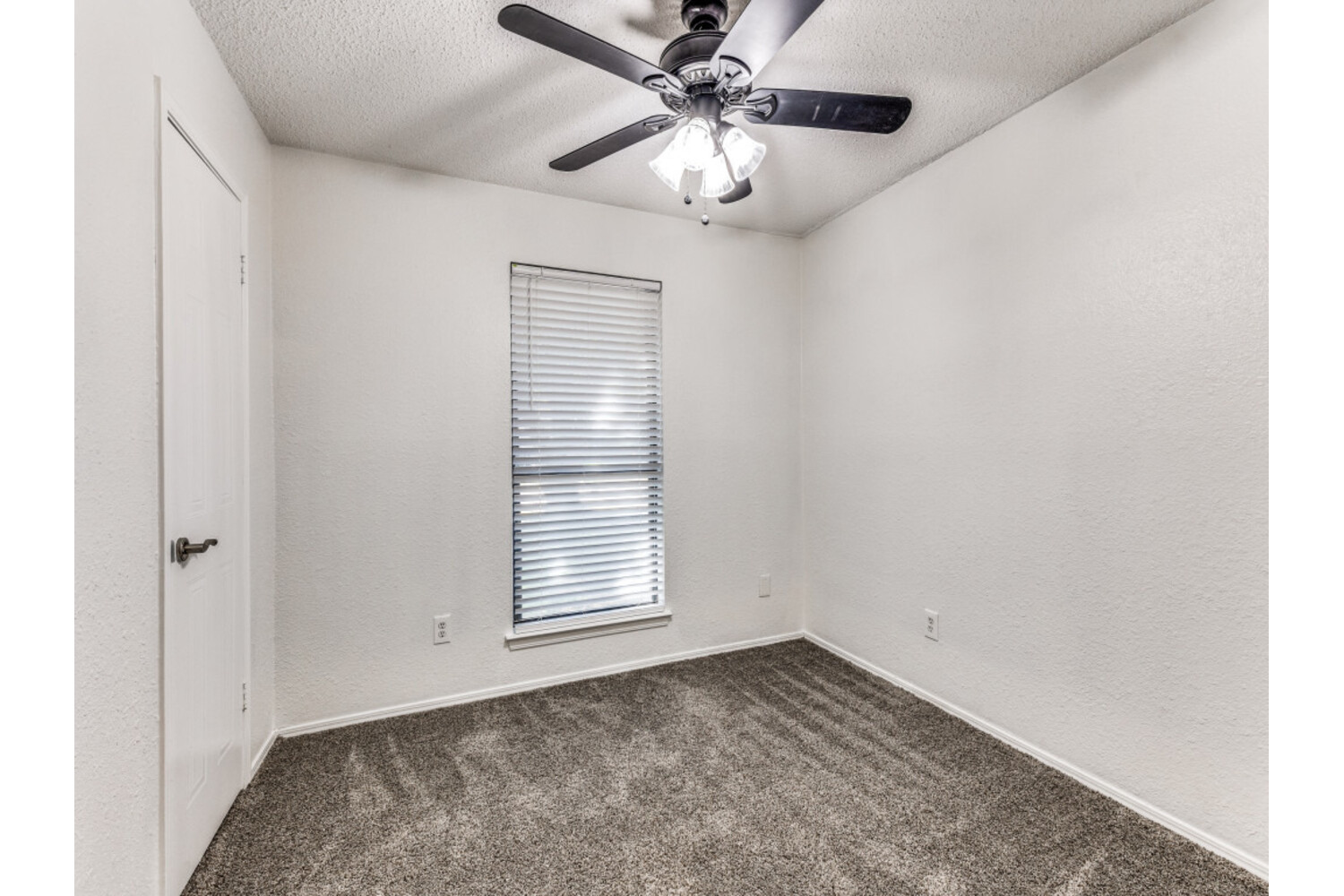 A property photo of 600 Northwest Ann Lois Lane  Burleson TX 76028