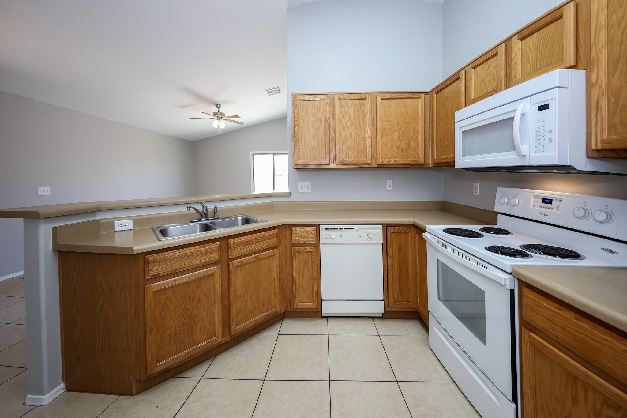 Reszi rental home images