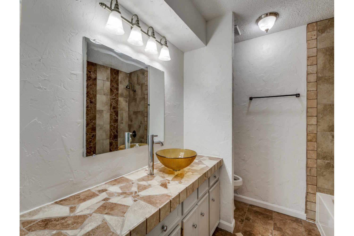 A property photo of 6900 Wicks Trail  Fort Worth TX 76133