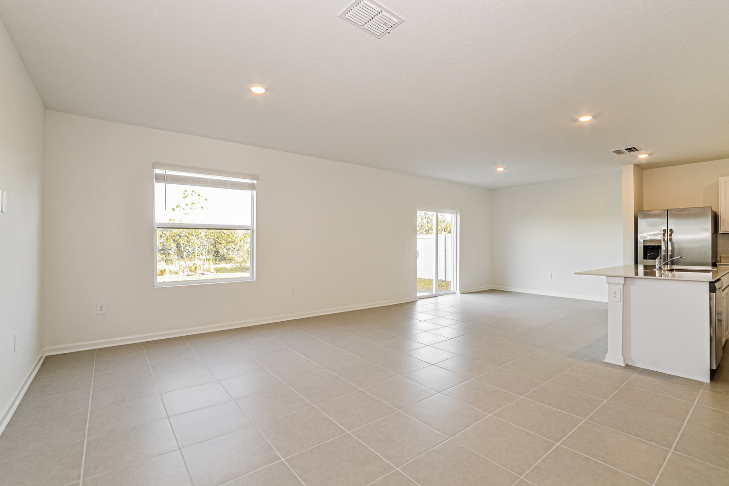 A property photo of 2207 Chris Drive  Winter Haven FL 33884