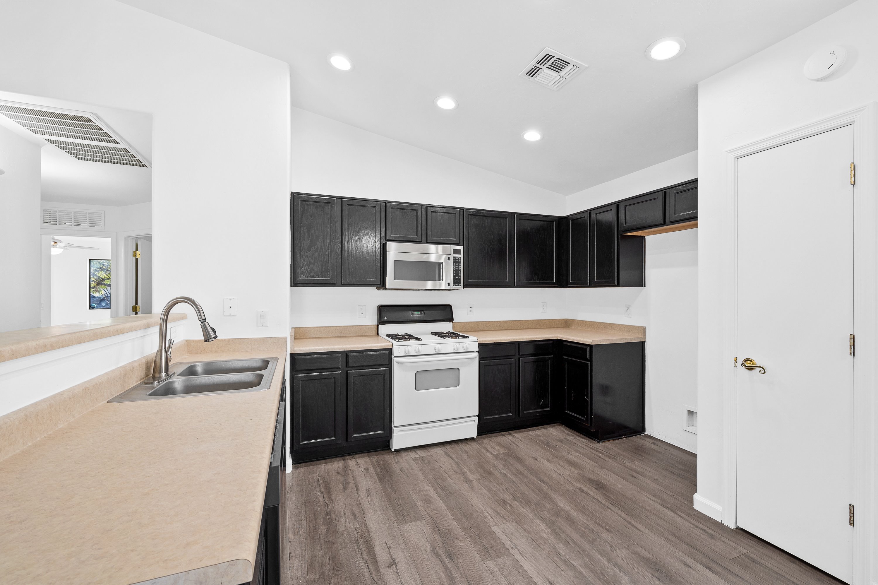 Reszi rental home images