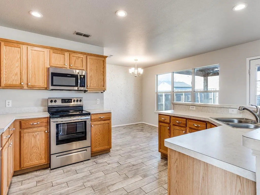 Reszi rental home images