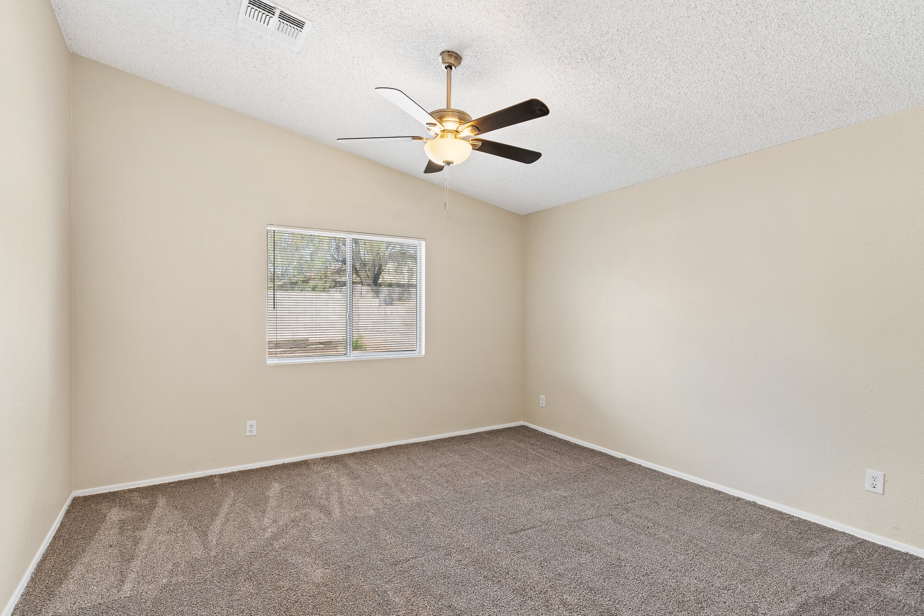 Reszi rental home images